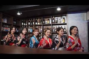 70% Girls Bar