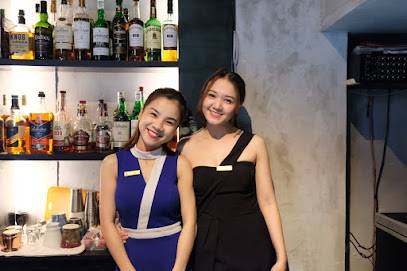 Bar Oza (Ho Chi Minh City, Vietnam)