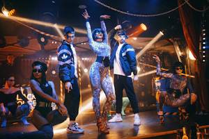 Кортни Тейлор Никки Бенц Нина Элле порно