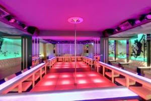 Boobs Gentlemen's Club