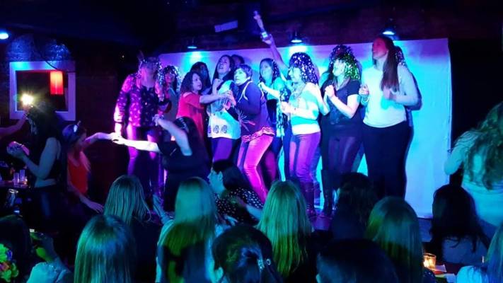 Canta Y No Llores - Cena Show Bar (Buenos Aires, Argentina)