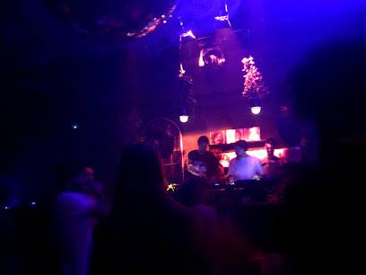 Claire (Amsterdam, Netherlands)