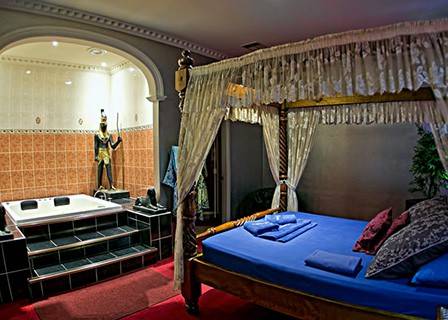 Cleopatra's Gentlemans Club (Sydney, Australia)