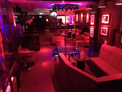 Club Oops..! (London, United Kingdom)