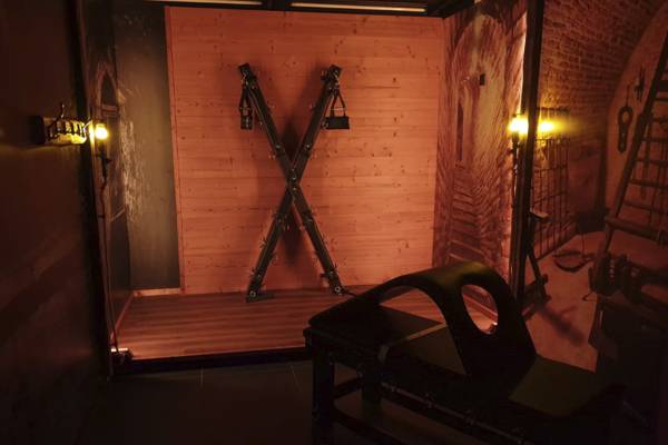 Cruising World (Basel, Switzerland)