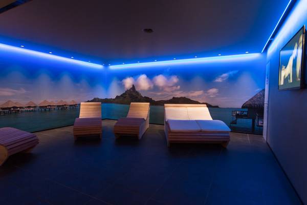 Cruising World (Basel, Switzerland)