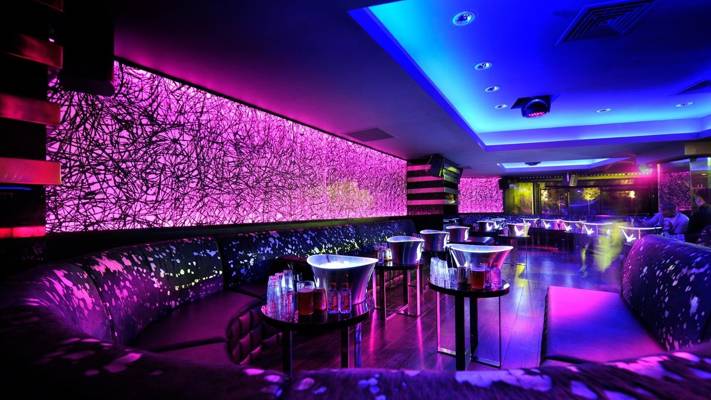 Divina Gentlemen's Club (Budapest, Hungary)