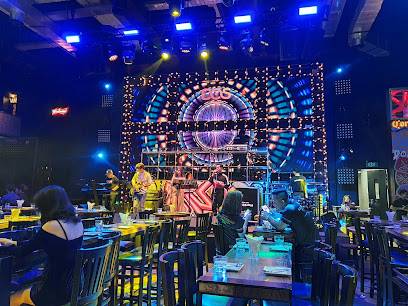 Dos Phnom Penh (Phnom Penh, Cambodia)