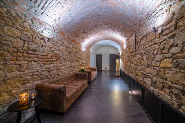 Erotické Masáže Matahari Salon (Prague, Czechia)