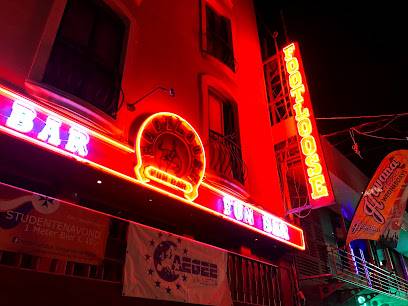 Footloose (St. Julian's, Malta)