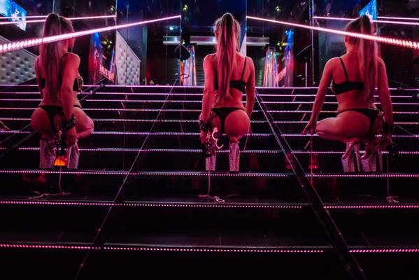 Hustler Gentlemen's Club (Warsaw, Poland)