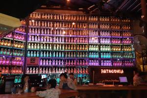 Jackson Bar