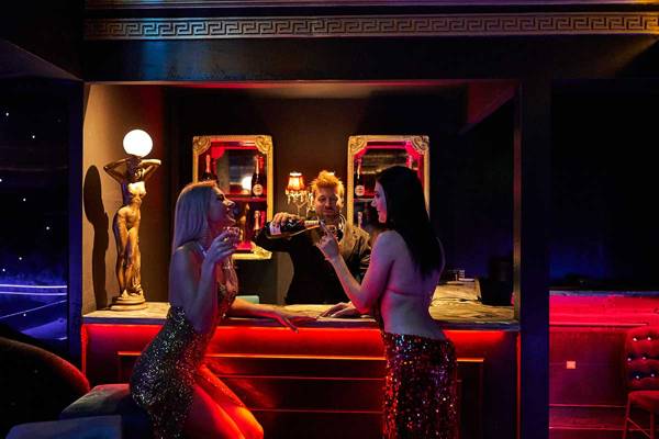 Kinky Opera Live Show Theatre (Athens, Greece)