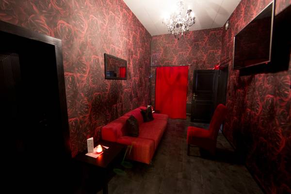 La Madame, Klub Jen Pro Ženy (Prague, Czechia)