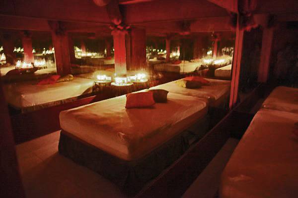 Lisa's Lounge (Cape Town, South Africa)