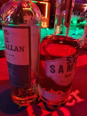 Loco Bar (Phnom Penh, Cambodia)