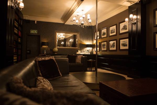 Mavericks Gentlemen's Club (Cape Town, South Africa)