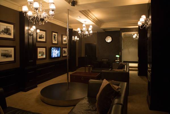 Mavericks Gentlemen's Club (Cape Town, South Africa)