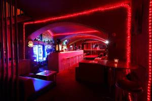 Neon Club