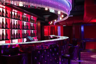 Pink Paradise (Paris, France)