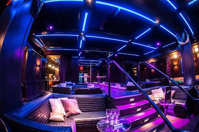 Sapphire 39 (New York, United States)