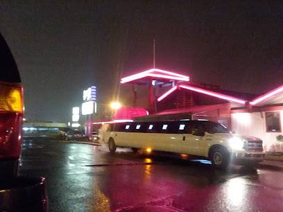 Showgirl Iii (Fort Wayne, United States)