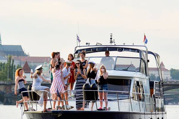 Strip Show Perfect10 (Prague, Czechia)