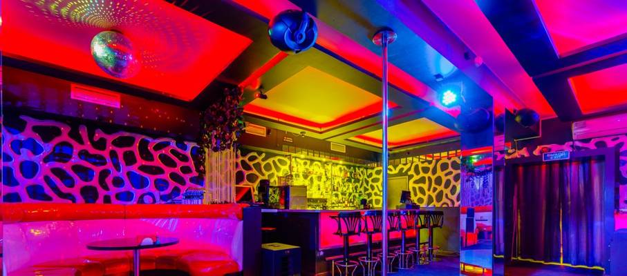Striptiz-klub Klubnika V Donskom Rayone (Moscow, Russia)