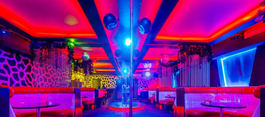 Striptiz-klub Klubnika V Donskom Rayone (Moscow, Russia)