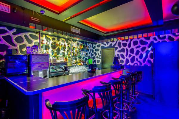 Striptiz-klub Klubnika V Donskom Rayone (Moscow, Russia)