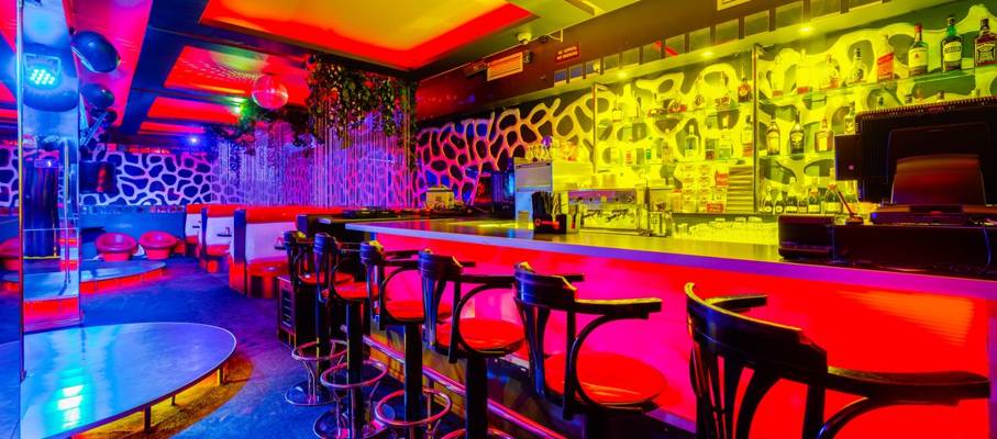 Striptiz-klub Klubnika V Donskom Rayone (Moscow, Russia)