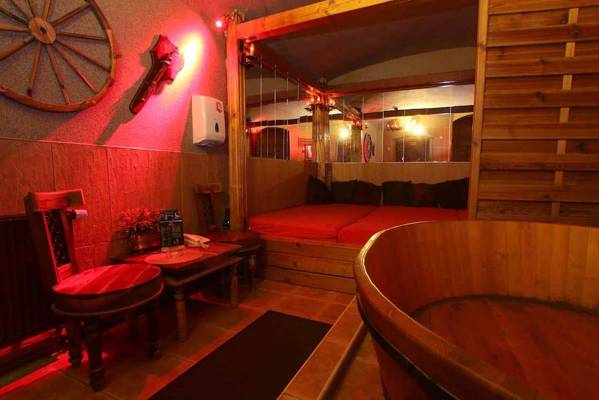 Sweet Paradise - Dolly (Prague, Czechia)