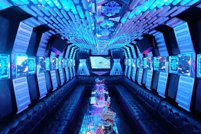 Zozo Karaoke (Hanoi, Vietnam)